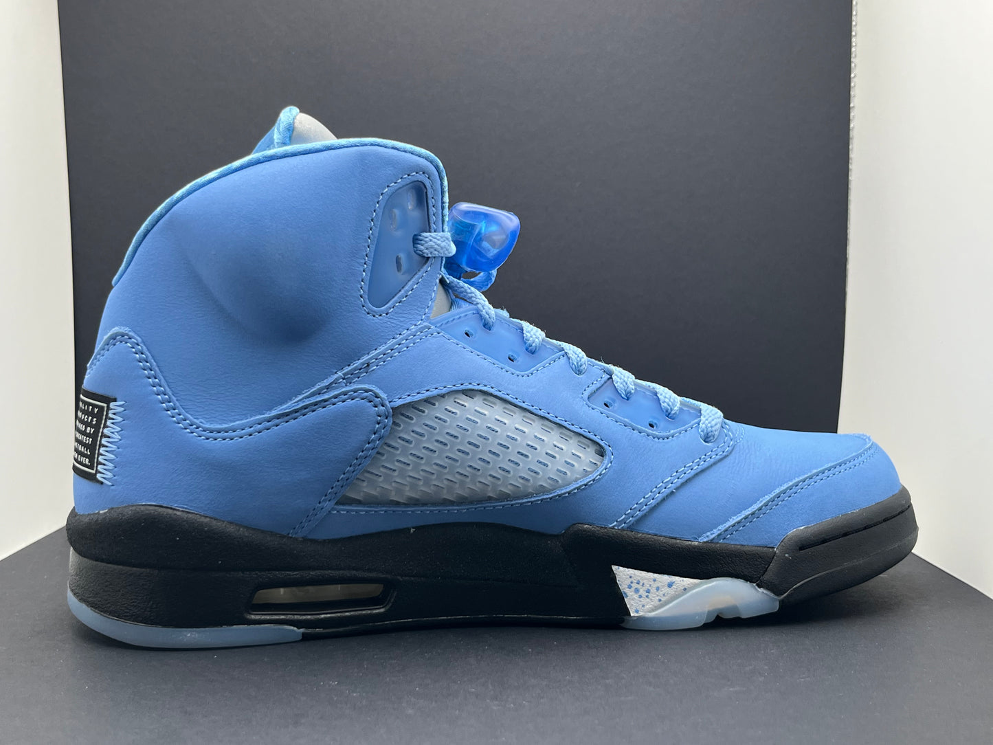 Air Jordan 5 retro x UNC