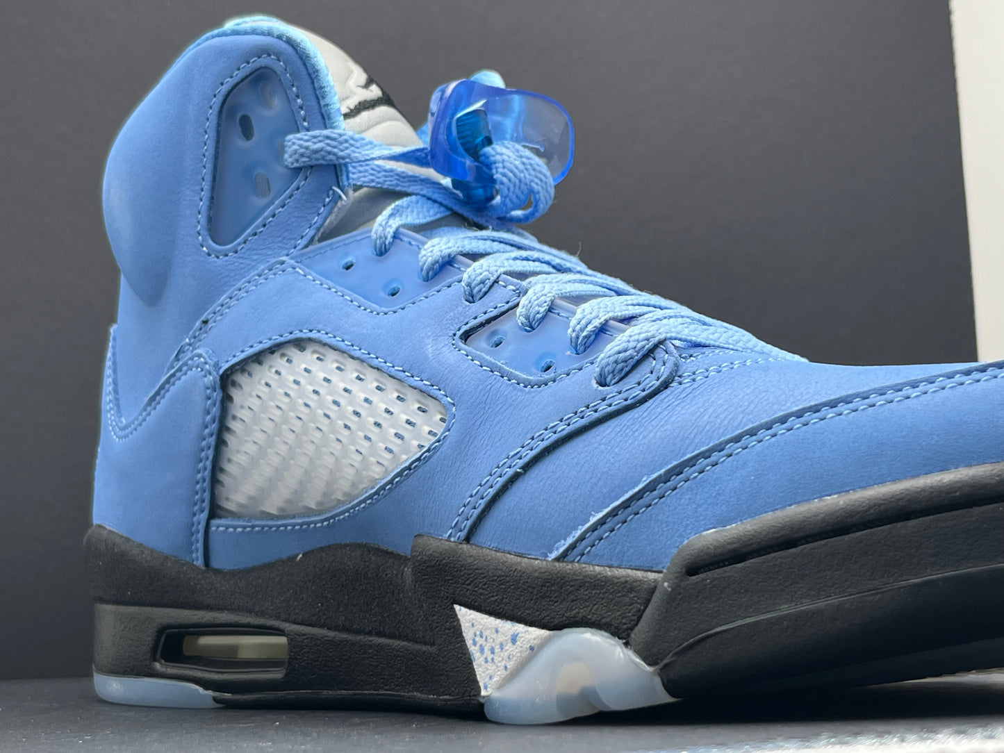 Air Jordan 5 retro x UNC