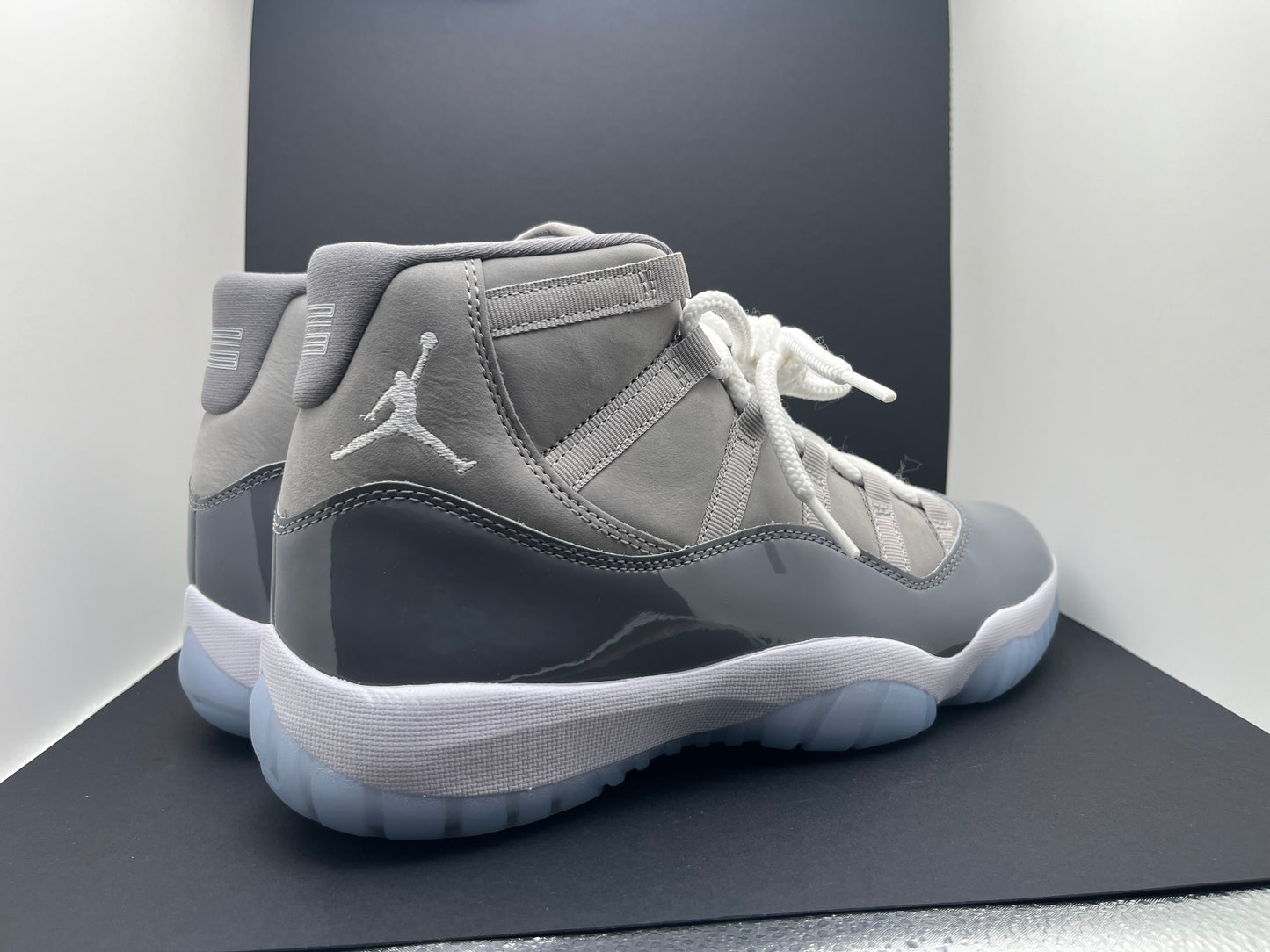 Air Jordan 11 retro x Cool Grey