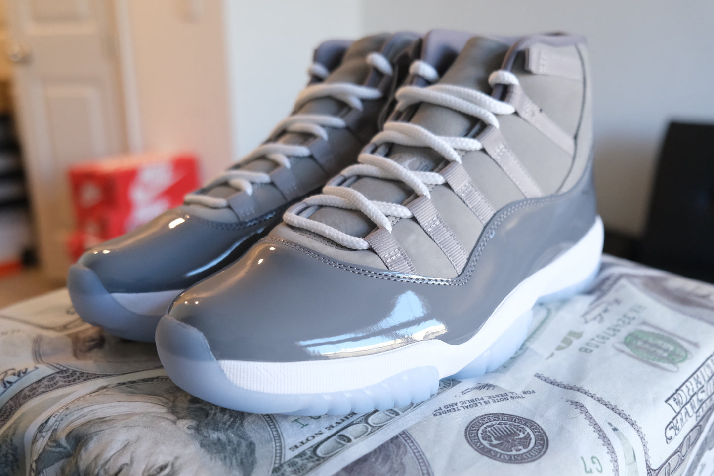 Air Jordan 11 Retro x Cool grey